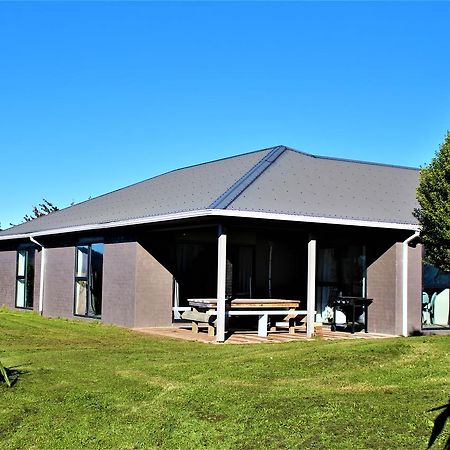 Between The Mountains Rotorua Exterior foto